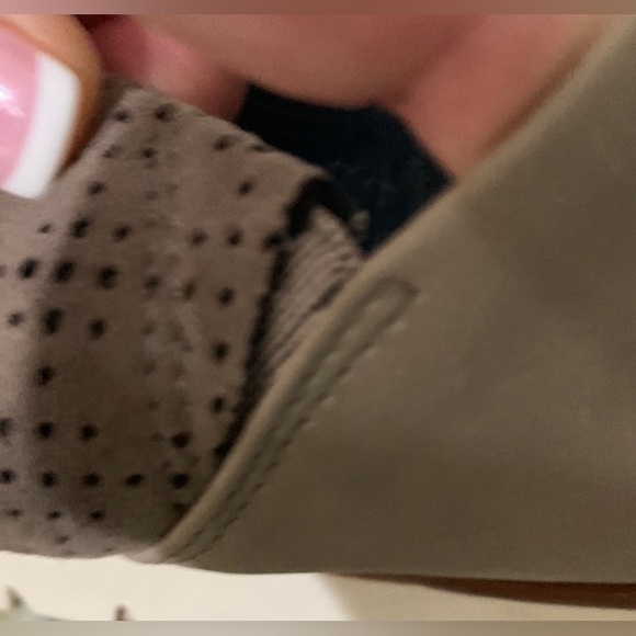 DrScholls be free energy technology 11 medium comfortable slip with back zipper. - Picture 5 of 10